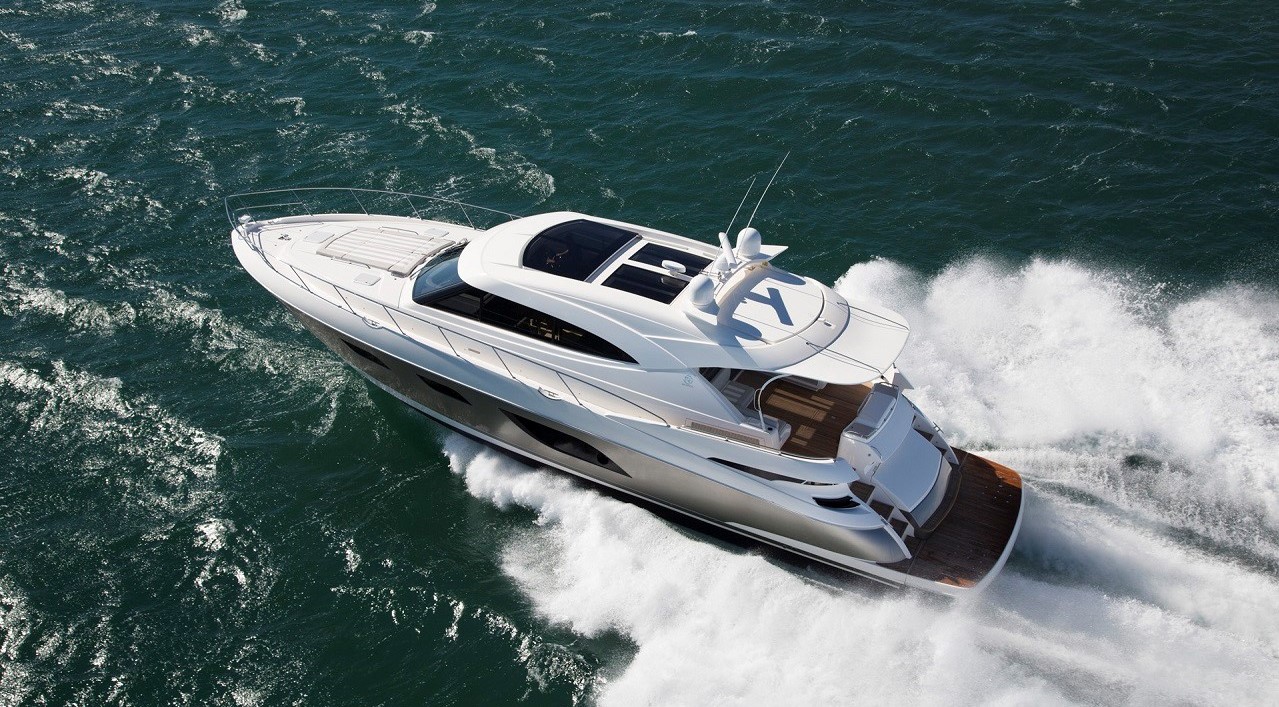 Riviera 6000 Sport Yacht