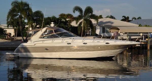 2002 42' Cruisers 4270 for sale at the Suncoast Boat Show