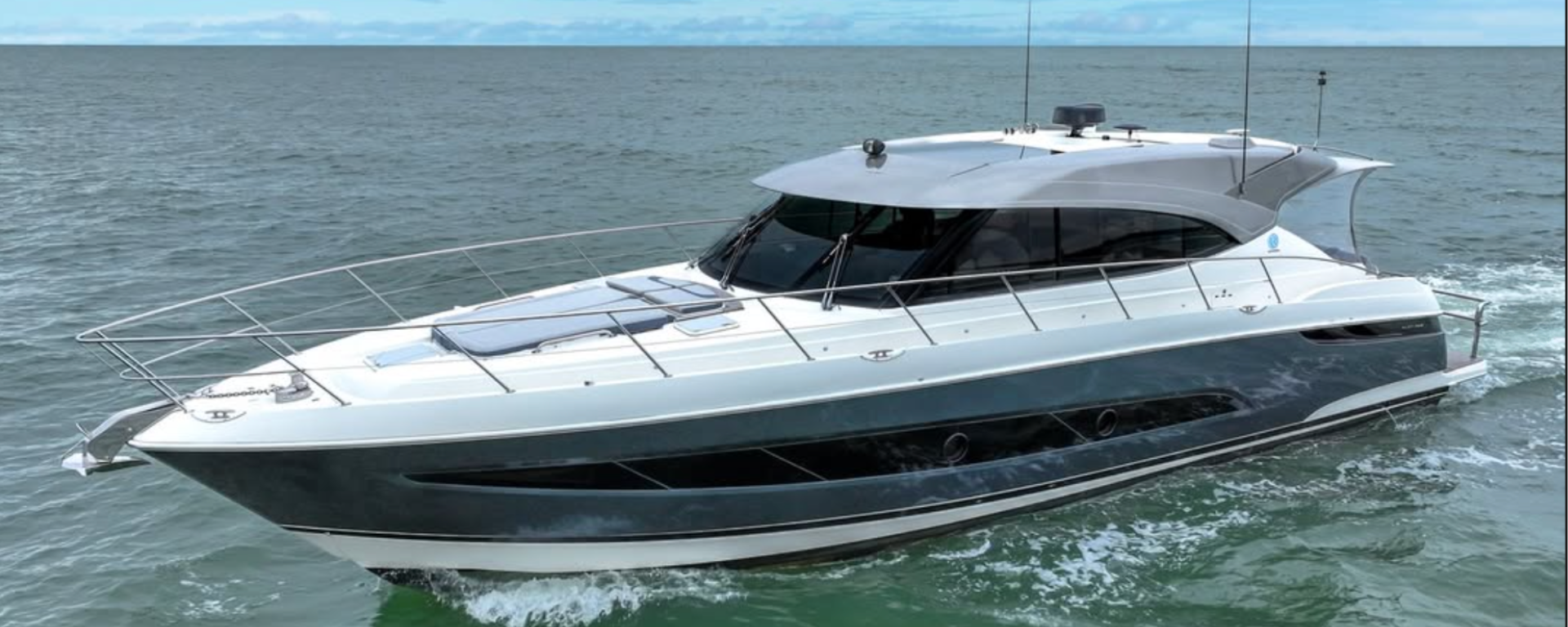 2021 Riviera 54 Sport Yacht Platinum
